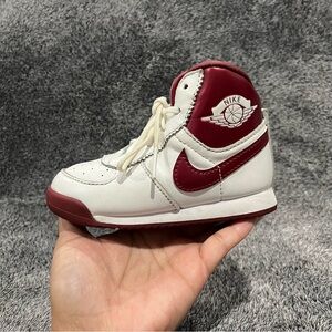 Jordan '85 'Metallic Burgundy' Baby/Toddler shoe size 6C unisex